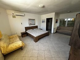 Villa Klisovic
