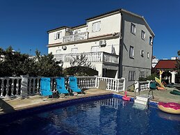 Villa Klisovic