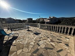 Villa Klisovic