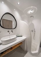 ACL'L Luxury Suites