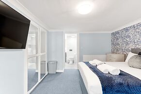Town House Rooms