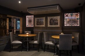 No. Twenty Hotel & Bar