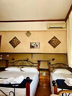 Hotel Holiday