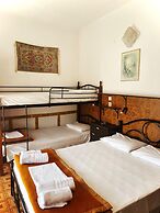 Hotel Holiday