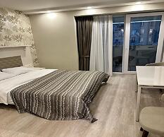 Epica Luxury Suit