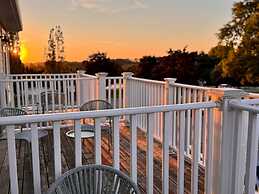 Stone Willow Inn