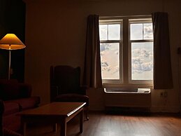 Stone Willow Inn