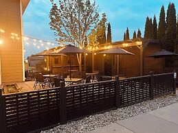 Stone Willow Inn