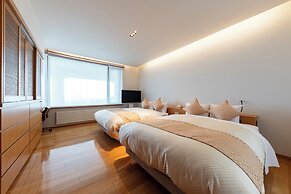 VILLA ORCHID
