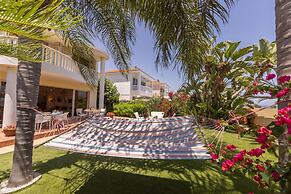Chelidonia Larnaca Seafront Villa