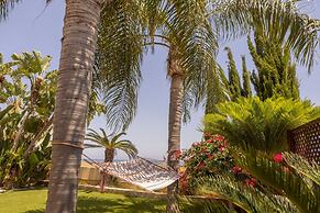 Chelidonia Larnaca Seafront Villa