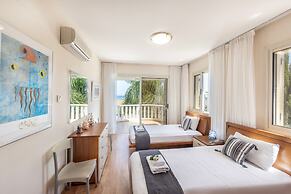 Chelidonia Larnaca Seafront Villa