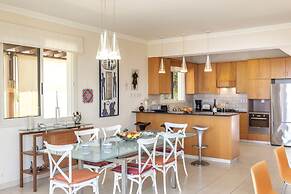 Chelidonia Larnaca Seafront Villa