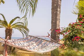 Chelidonia Larnaca Seafront Villa