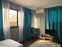 pyramids gate hotel