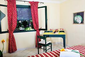 Residence with swimming-pool in Arborea
