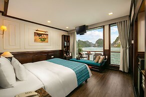 Amanda Luxury Cruise