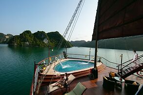 Amanda Luxury Cruise