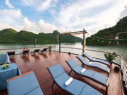 Amanda Luxury Cruise