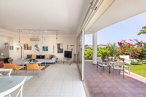 Larnaca Chelidonia Seafront Villa