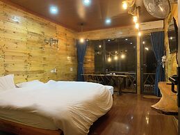 A Thia Homestay