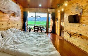 A Thia Homestay