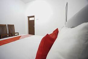 OYO 93971 Villa Kamandalu