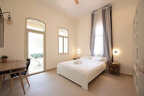 PORT CITY HAIFA - Authentic Luxury BG