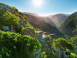 Scappa Resort