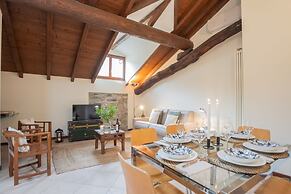 Plinio 10 in Como With 2 Bedrooms and 2 Bathrooms