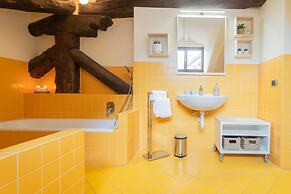 Plinio 10 in Como With 2 Bedrooms and 2 Bathrooms