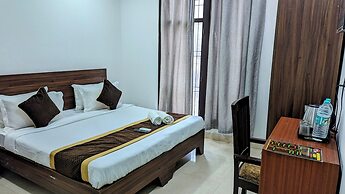 Hotel Royalty Residency