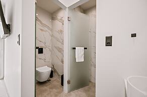 Plānis Str Urban Suites by Semavi