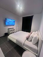 Suite With Private Jacuzzi