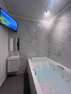 Suite With Private Jacuzzi