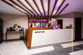 Puzzle Hotels