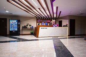 Puzzle Hotels
