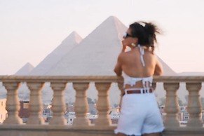 Crowne pyramids palace
