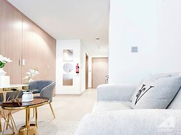 Elegant Studio With Balcony on the Riviera Dubai
