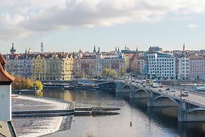 Janáčkovo nábřeží - Riverside Residence
