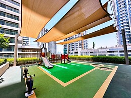 Chic 1BR in Emaar Beachfront