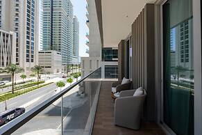Chic 1BR in Emaar Beachfront