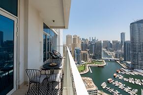 Chic 2BR w Dubai Marina Views