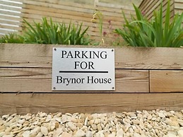 Modern Apartment in the Cotswolds Sleeps 6