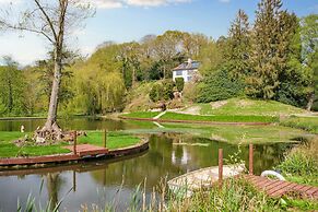 5 Bed Lake House - Sleeps 10 - Nature Reserve