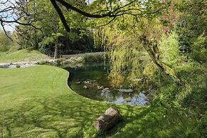 5 Bed Lake House - Sleeps 10 - Nature Reserve