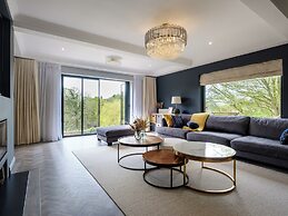 5 Bed Lake House - Sleeps 10 - Nature Reserve