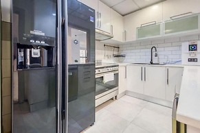 Large 4 Bedroom Sea View Jbr