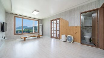 Namhae Familyae Pension