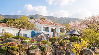 Namhae Familyae Pension